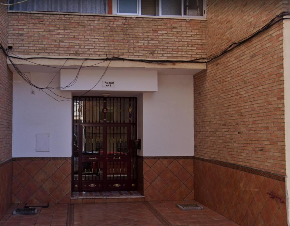 Apartamento 3 Dormitorios Frente A Hospital De Traumatologia Granada Exterior foto